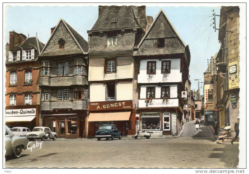 LANNION - Place Du Général Leclercq Et Vieilles Maisons (1022)sf - Lannion