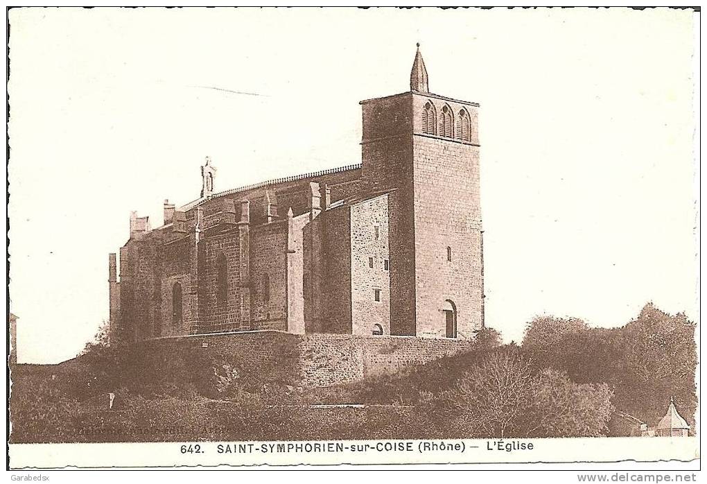 CPA De SAINT SYMPHORIEN SUR COISE - L'Eglise. - Saint-Symphorien-sur-Coise