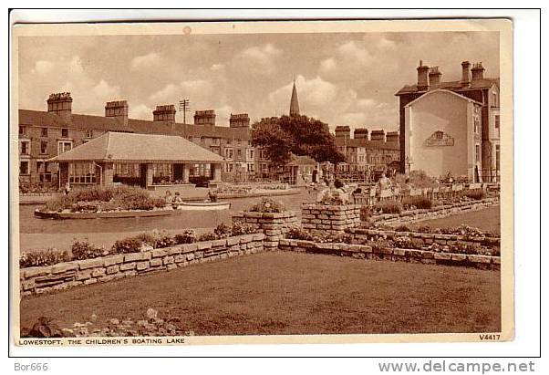 GOOD OLD GREAT BRITAIN POSTCARD - LOWESTOFT - Esplanade Boating Lake - Lowestoft