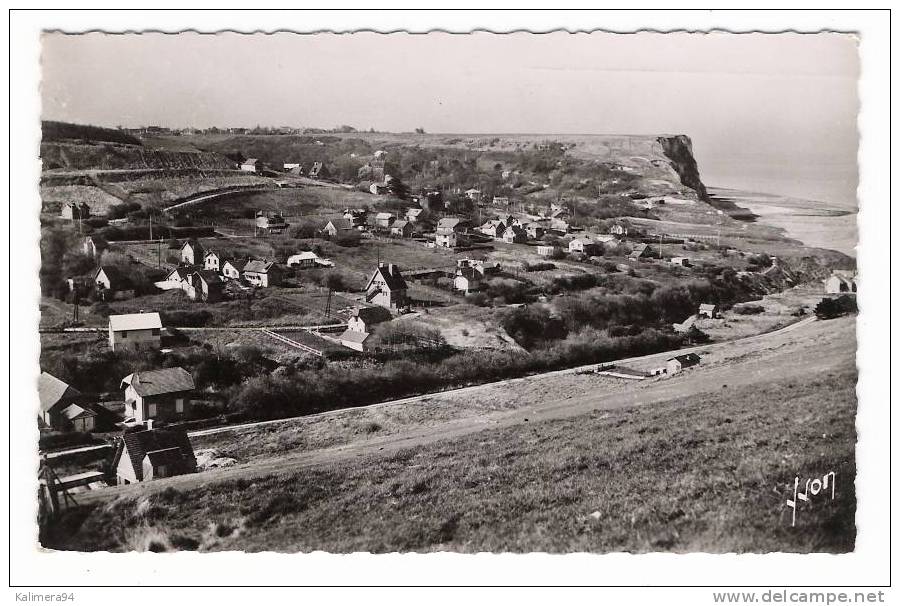 SEINE-INFERIEURE  /  BERNEVAL-SUR-MER  /  ENSEMBLE  SUR  MARTIN-PLAGE   ( Vers 1956 ) - Berneval