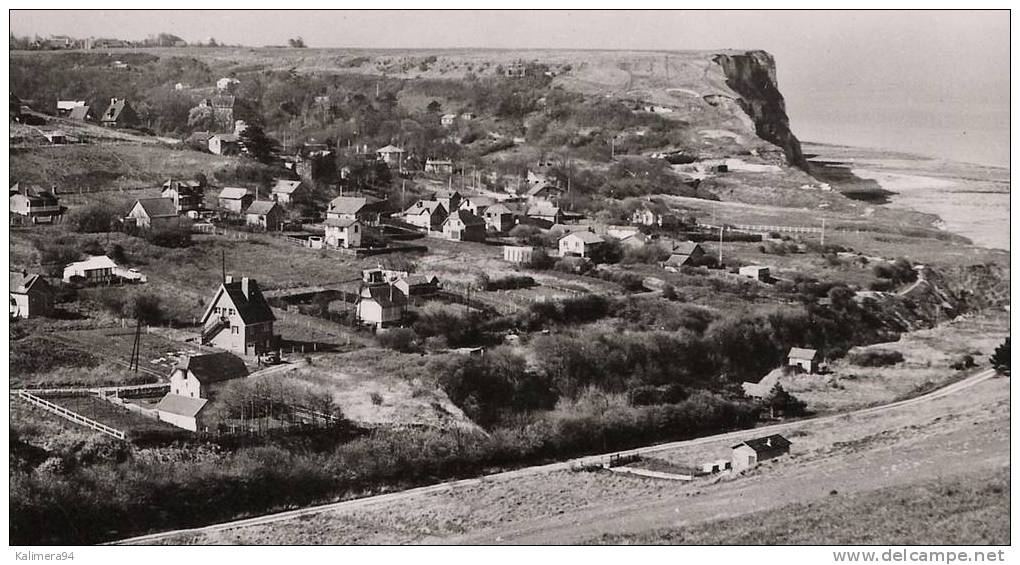 SEINE-INFERIEURE  /  BERNEVAL-SUR-MER  /  ENSEMBLE  SUR  MARTIN-PLAGE   ( Vers 1956 ) - Berneval