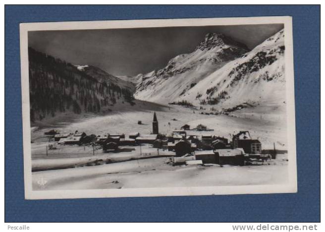 CP VAL D'ISERE - SAVOIE - SPORTS D'HIVER - PANORAMA DU VILLAGE VERS LE CHARVET ET LES QUECEES DE TIGNES - Val D'Isere