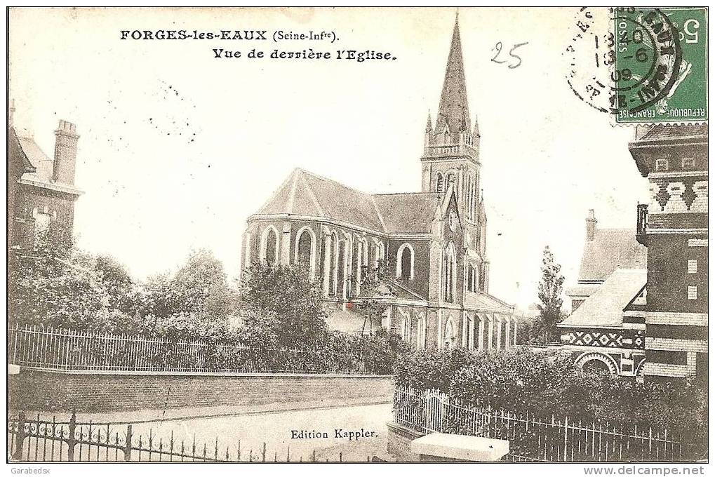 CPA De FORGES LES EAUX - Vue De Derrière L'Eglise. - Forges Les Eaux