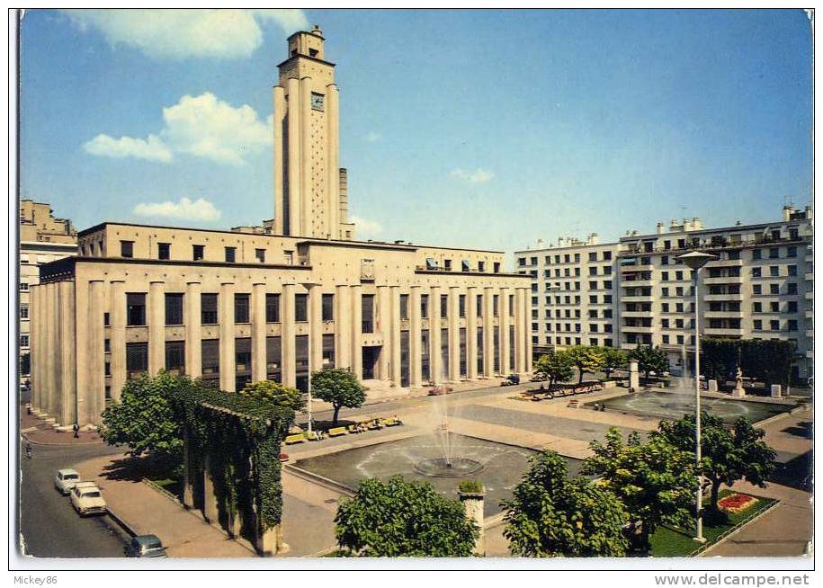 VILLEURBANNE--1969--L´Hotel De Ville Et Les Bassins(voitures),cpm N°607  éd Pap F.Dumas SA - Villeurbanne