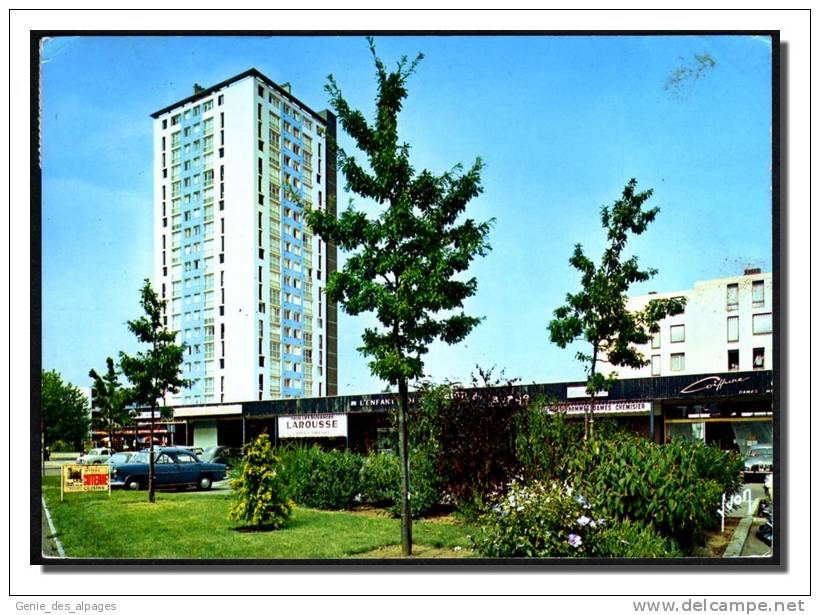 95  ERMONT, Ville Fleurie, Centre Commercial, CPSM 10x15, Ed Yvon, Voyagé En 1968 - Ermont-Eaubonne