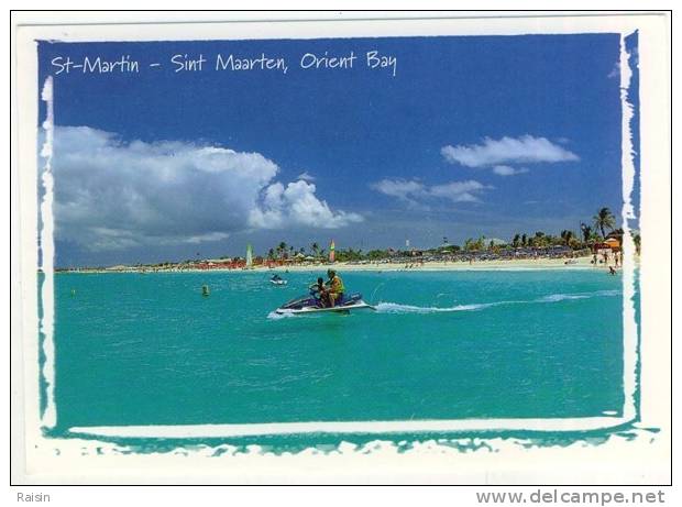 Guadeloupe St Martin Orient Bay  Bleu Harmonieux  Scooter De Mer  Belle Carte Glacée  Animée Circulé  TBE - Saint Martin