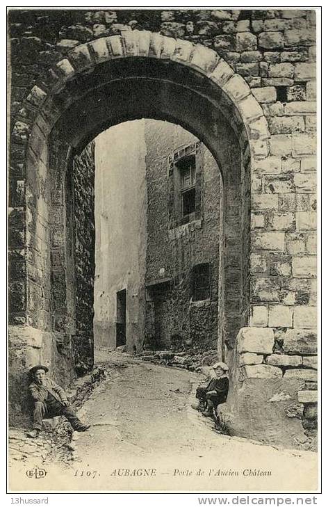 Carte Postale Ancienne Aubagne - Porte De L'Ancien Château - Aubagne