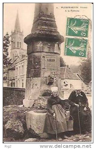 86 - PLEUMARTIN,  A LA FONTAINE - ECRITE 1910 - SUPERBE - Pleumartin