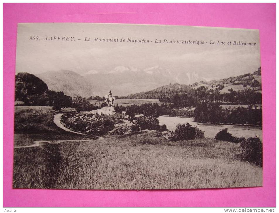 Laffrey - Isère -  Le Monument De NAPOLEON - La Prairie Histirique - Le Lac Et Belledonne - Laffrey