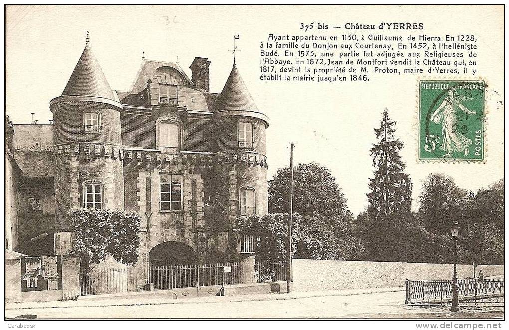 CPA Du Château D'YERRES. - Yerres