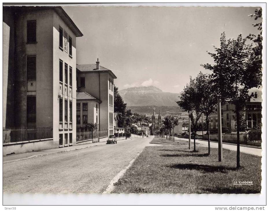 Voiron Avenue Du Gueyt-Jouvin - Voiron