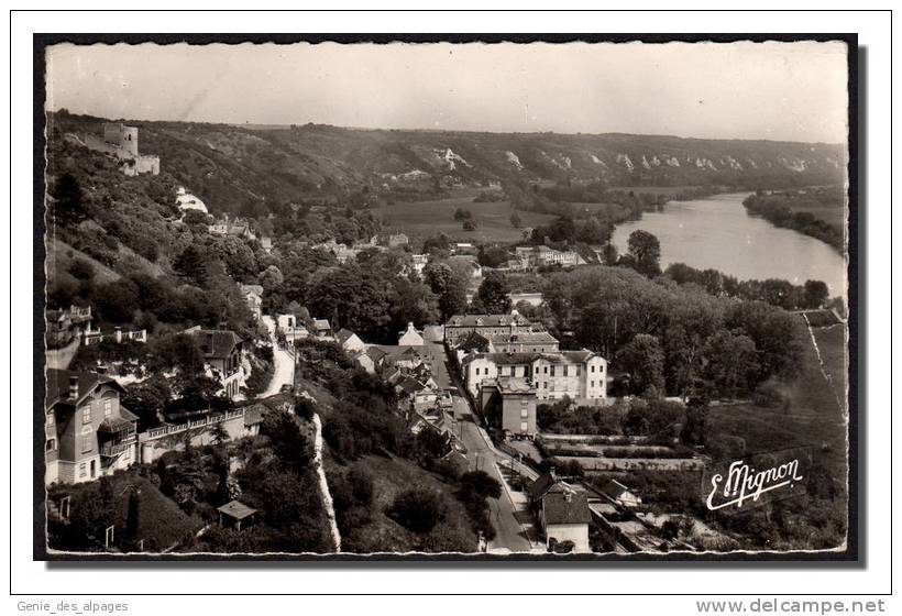 95 LA ROCHE GUYON, Route De Gasny, Vallée De La Seine Vers Mantes, CPSM 9x14, Ed Mignon, Dos Vierge, Pli Inf D - La Roche Guyon