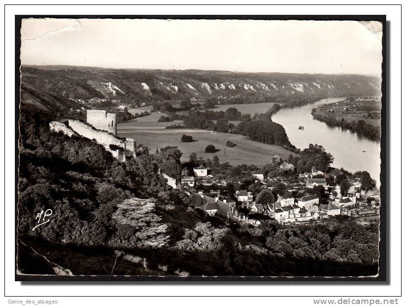 95 LA ROCHE GUYON, Vue Générale Vers Moisson, CPSM 10x15, Ed A.P., Dos Vierge, Plis D'angles - La Roche Guyon