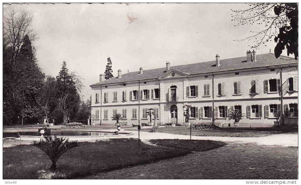 CPSM FEURS LE PARC ET LE MUSEE - Feurs