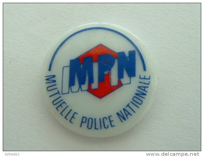 MUTUELLE POLICE NATIONALE - PORCELAINE - Polizia