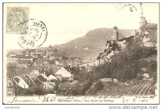 CPA De CREMIEU - Les Tours Du Château. - Crémieu