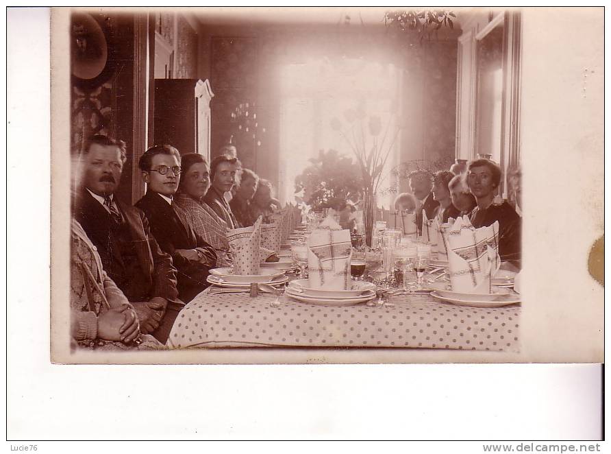 PHOTO  D´UN DINER  En  1929  - Carte Photo - Photographie