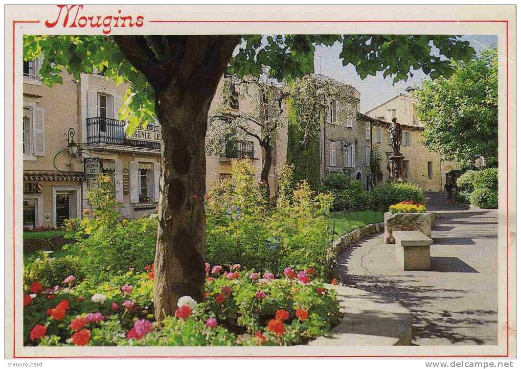 CPSM. MOUGINS. PITTORESQUE VILLAGE DE LA COTE AZUR SUR LES HAUTEURS DE CANNES. PLACE DU COMMANDANT LAMY. 1989. - Mougins