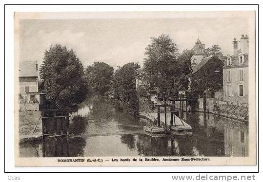 Romorantin, Les Bords De La Sauldre; Ancienne Sous Préfecture - Romorantin