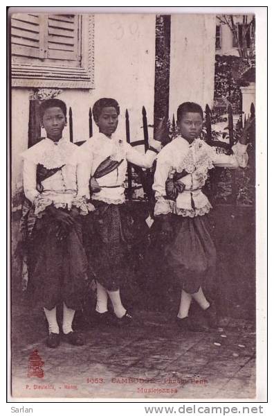 CAMBODGE , Phnom Penh , Edit DIEULEFILS N° 1653 , Musiciennes - Cambodge