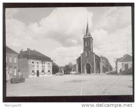 29254 Pont-à-celles L'église édit.roch N° 4 Automobile Austin Mini 1000 Au 1er Plan - Pont-à-Celles