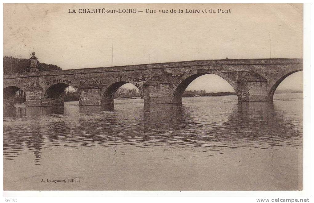 58 LA CHARITE SUR LOIRE Une Vue De La Loire Et Du Pont - La Charité Sur Loire