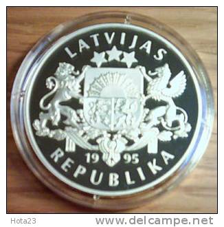 LATVIA SILVER 10 LATS  Coin  -- Gaff-Sail Schooner Julia Maria UNC - PROOF - Lettonie