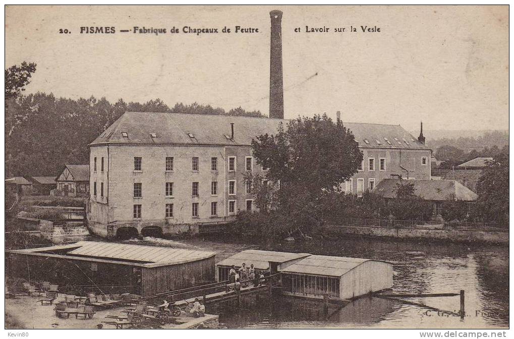 51 FISMES Fabrique De Chapeaux De Feutre Et Lavoir Sur La Vesle Cpa Animée - Fismes