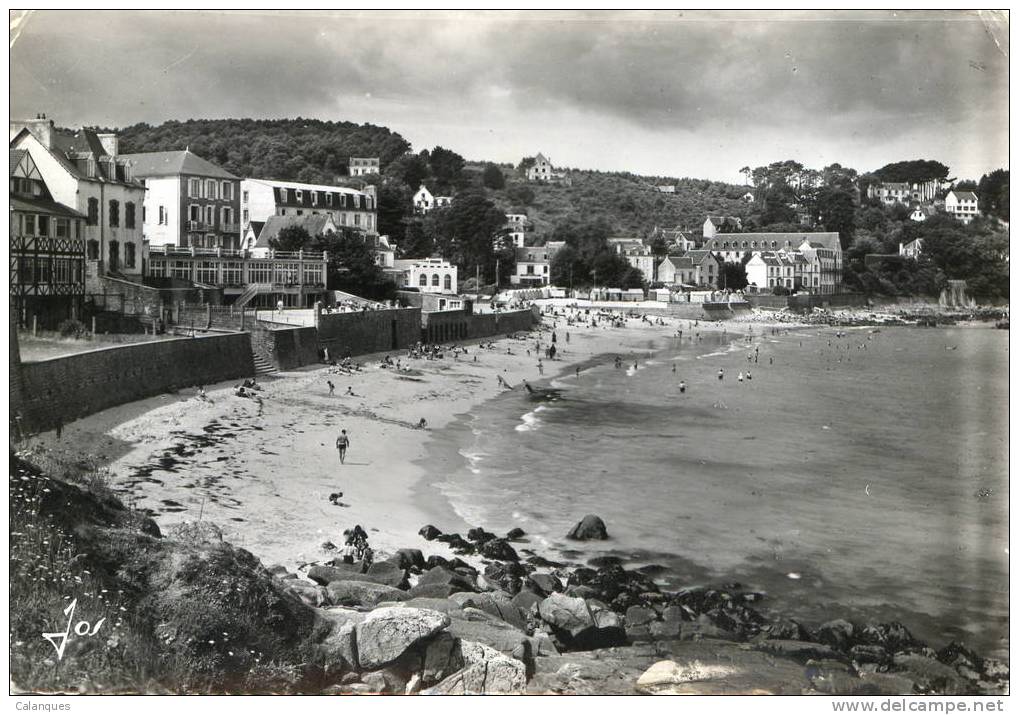 CPSM Tréboul Douarnenez - La Plage Des Sables Blancs Et Les Hôtels - Tréboul