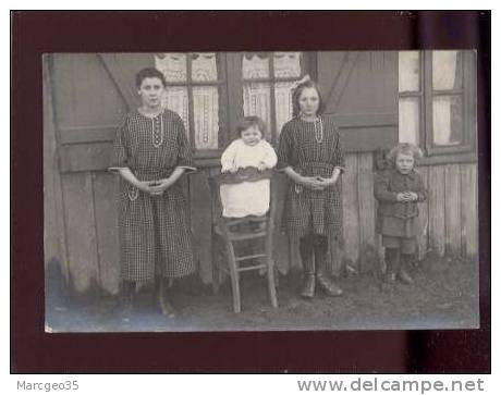 29423 Carte Photo Avion Jeunes Filles & Enfants Devant Une Maison De Bois (famille Rufin ?) Photo Carré-sart à Avion - Avion