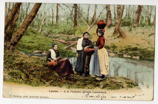 Landes - A La Fontaine (jeunes Filles Landaises), 1904 - Autres & Non Classés