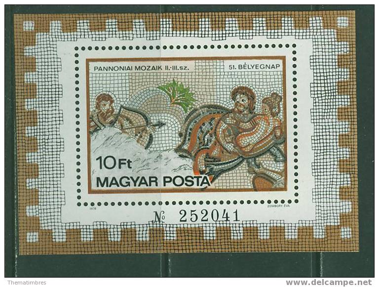 1GB0108 Mosaique Hercule Tirant Sa Fleche Sur Le Centaure Nessus Arc Bloc 138 Hongrie 1978 Neuf ** - Mythology