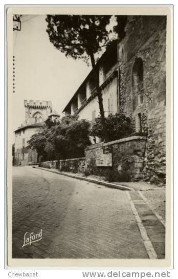 Villeneuve-Lès-Avignon - Eglise Saint-Pond    -  611 - Villeneuve-lès-Avignon