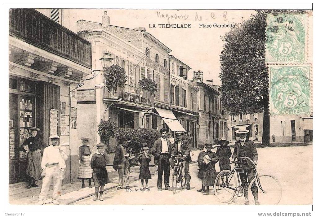 17 -   LA TREMBLADE -   Place Gambetta - Animée - Magasin De CP - Café - La Tremblade