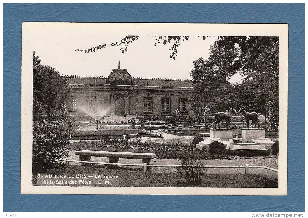 CPSM..dépt 93..AUBERVILLIERS - Le Square Et La Salle Des Fêtes - Aubervilliers