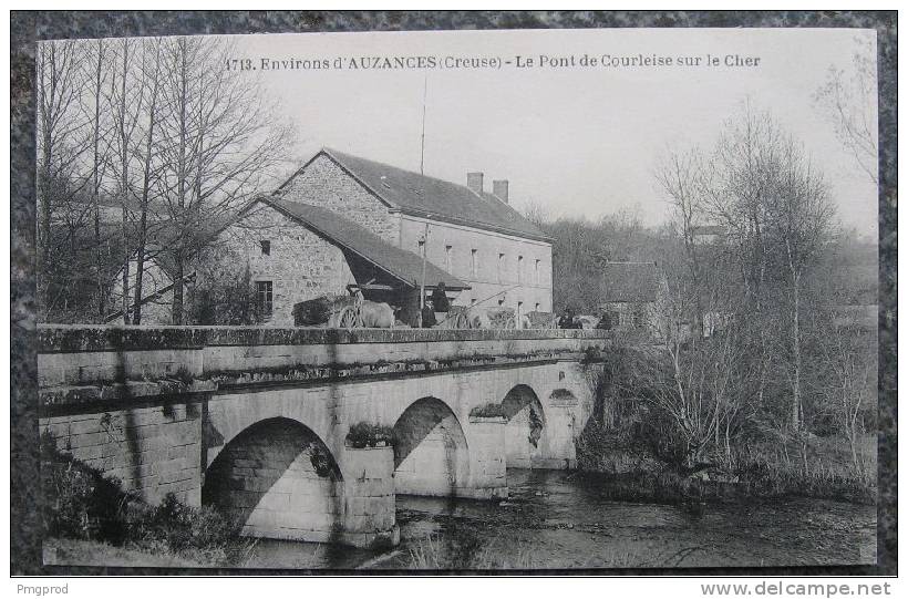 23 - Environs D'AUZANCES - Le Pont De Courleise Sur Le Cher - Chars Sur Le Pont - BL 1713 - Auzances