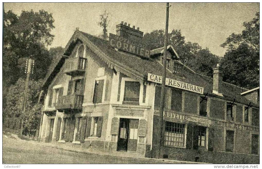 78 - YVELINES - BOUGIVAL - PLACE De La GARE - HOTEL Du CORMIER - CAFE RESTAURANT - Bougival