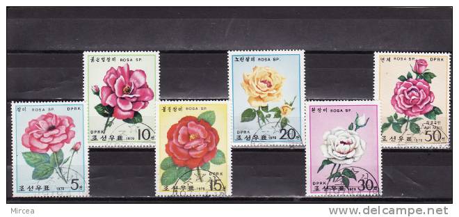 Coree Du Nord 1979 - Michel No.1821-67  Obliteres,serie Complete - Roses