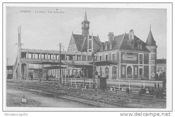 02 )) CHAUNY, La GARE, Vue Intérieure,  Hallet édit (bistre) - Chauny