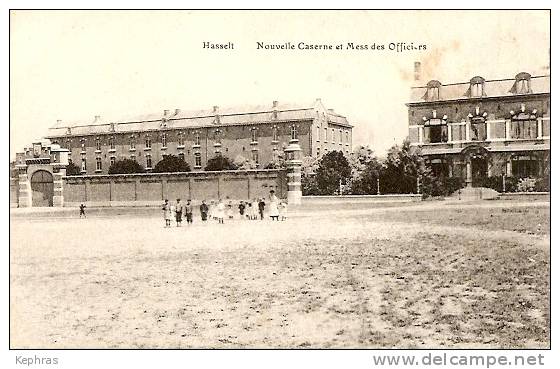 HASSELT : Nouvelle Caserne Et Mess Des Officiers - TOP CPA - Edit. S.-D. 129, R. Rogier Brux. - Hasselt