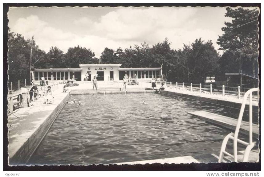 CPSM  Animée MEREVILLE  La Piscine - Mereville