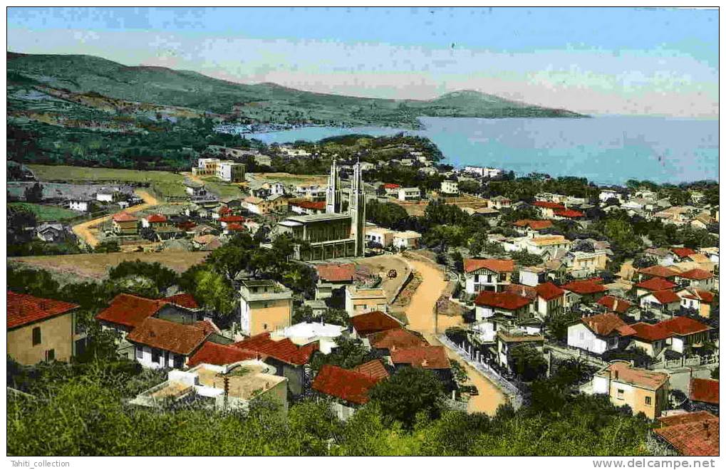 BÔNE - Vue Générale Sur St-Cloud Et L'Eglise Ste-Thérèse - Annaba (Bône)