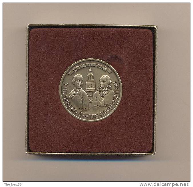 Médaille En Bronze  (diam.3.80cm) 200 ém Anniversaire De La Constitution USA - Altri & Non Classificati