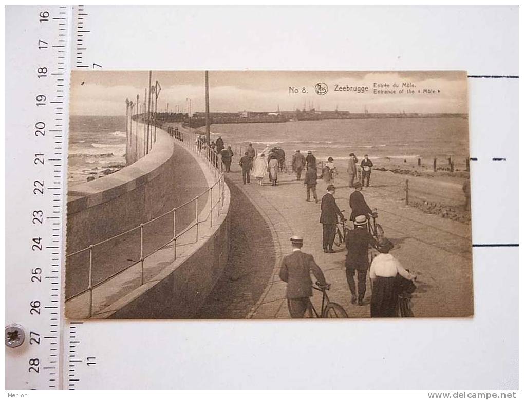 Zeebrugge Entrée Du Mole -animation  Cca 1910´s   VF  D25498 - Zeebrugge