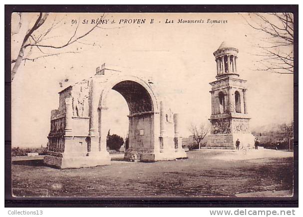 BOUCHES DU RHONE - Saint Rémy De Provence - Les Monument Romains - Saint-Remy-de-Provence