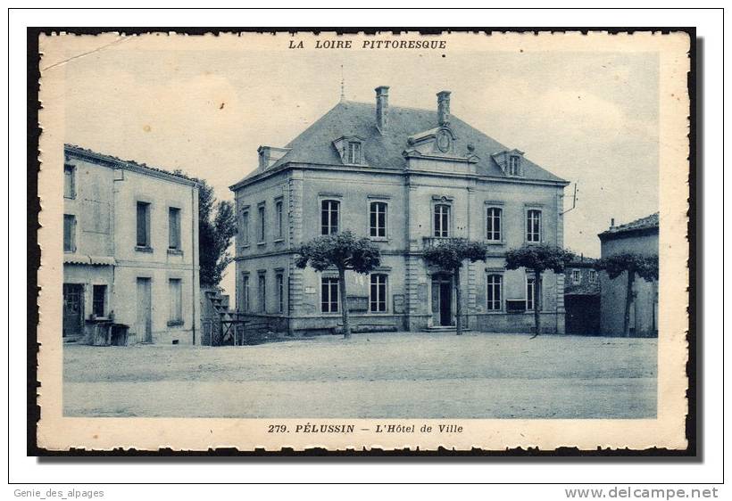 42 PELUSSIN, Hôtel De Ville, La Loire Pittoresque, CPA Dentelée, Dos Vierge, Pli Sup G - Pelussin