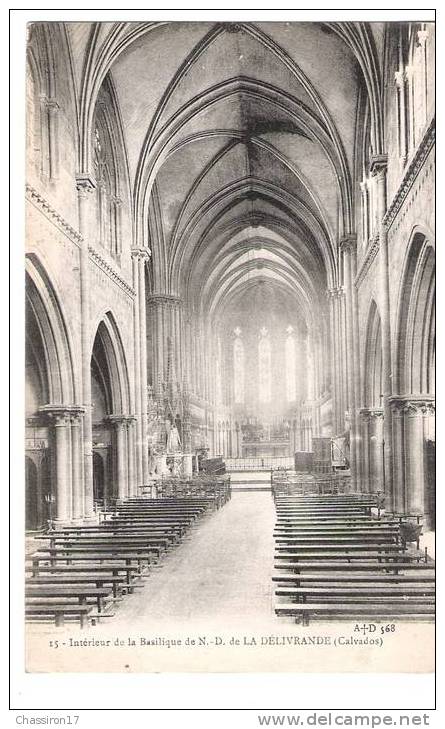 14  - Lot De 2 Cartes - Intérieur De La Basilique De N.-D. De  LA  DELIVRANDE  -  La Vierge Miraculeuse - La Delivrande