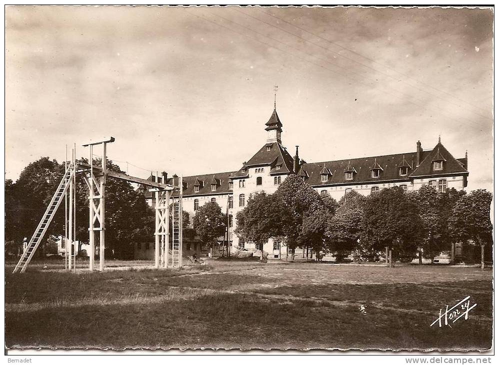 BEAUMONT LA RONCE...CHATEAU DE LA HAUTE BARDE....FACADE OUEST...LE PORTIQUE - Beaumont-la-Ronce