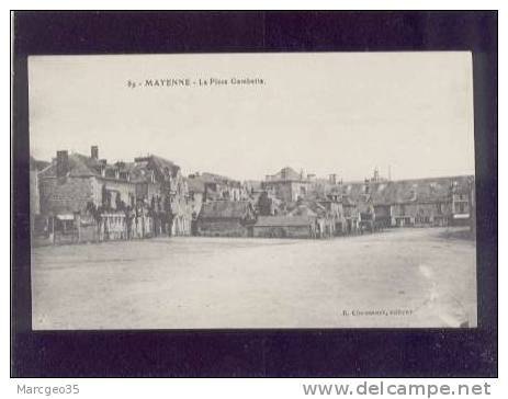 30089 Mayenne La Place Gambetta  édit.chouasnet N° 89   Belle Carte - Mayenne