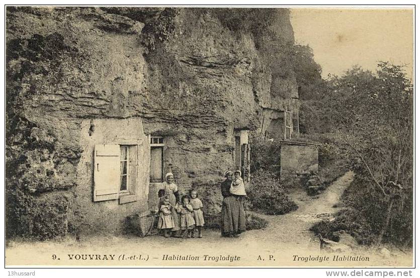 Carte Postale Ancienne Vouvray - Habitation Troglodyte - Vouvray